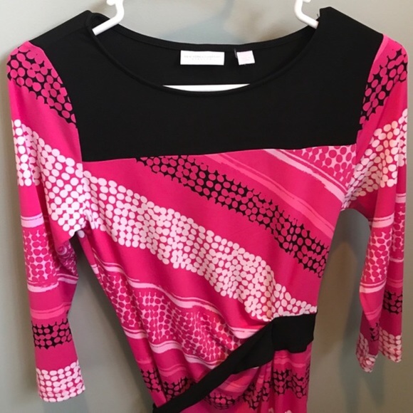 GORGEOUS NEW YORK AND COMPANY DRESS - Picture 2 of 2